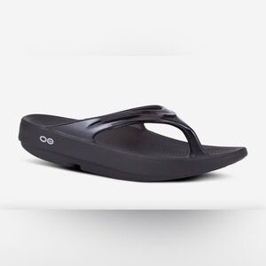 OOFOS OOlala Black Flip Flop Size 9